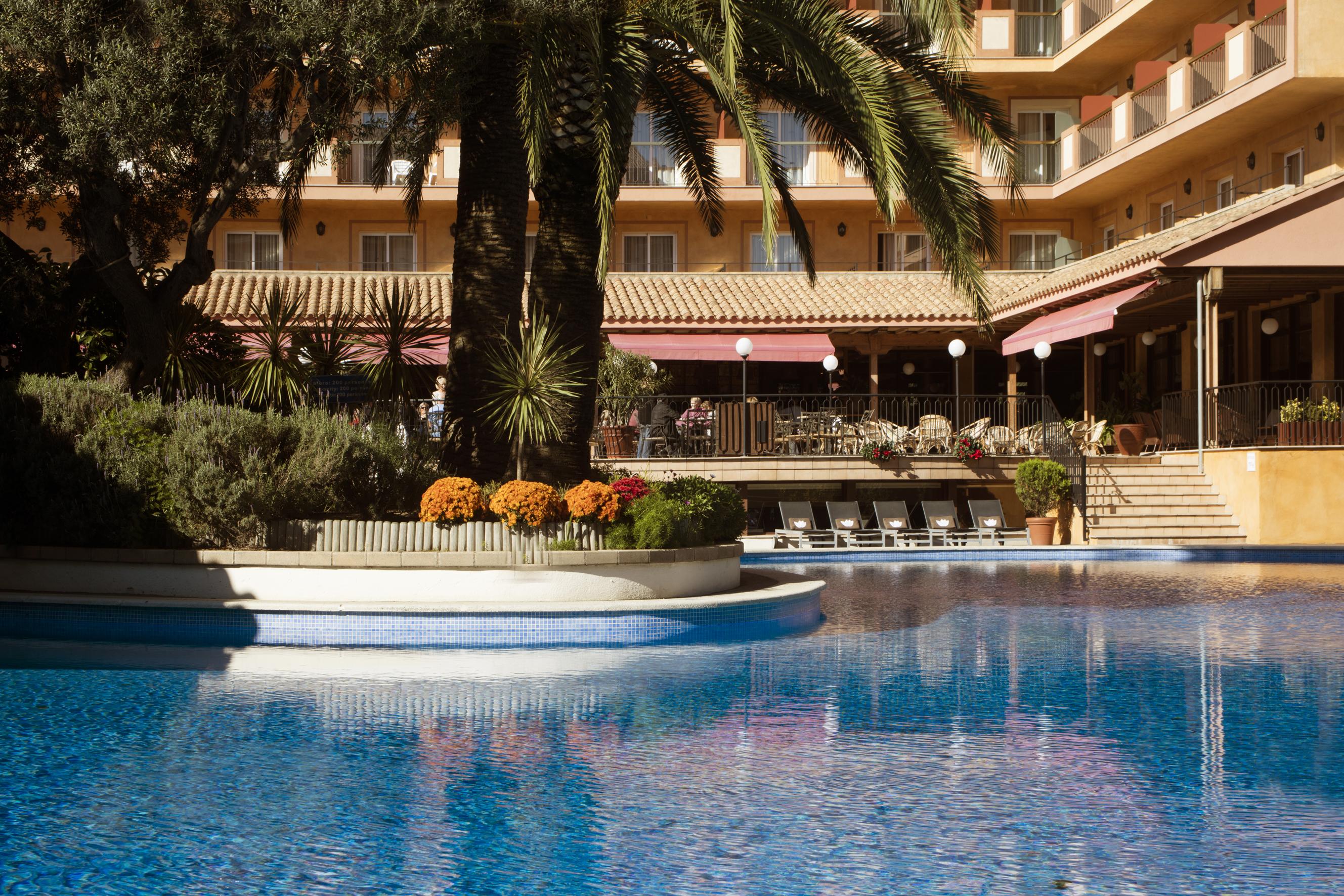 Luna Park Hotel Yoga & Spa 马尔格莱特德玛 外观 照片