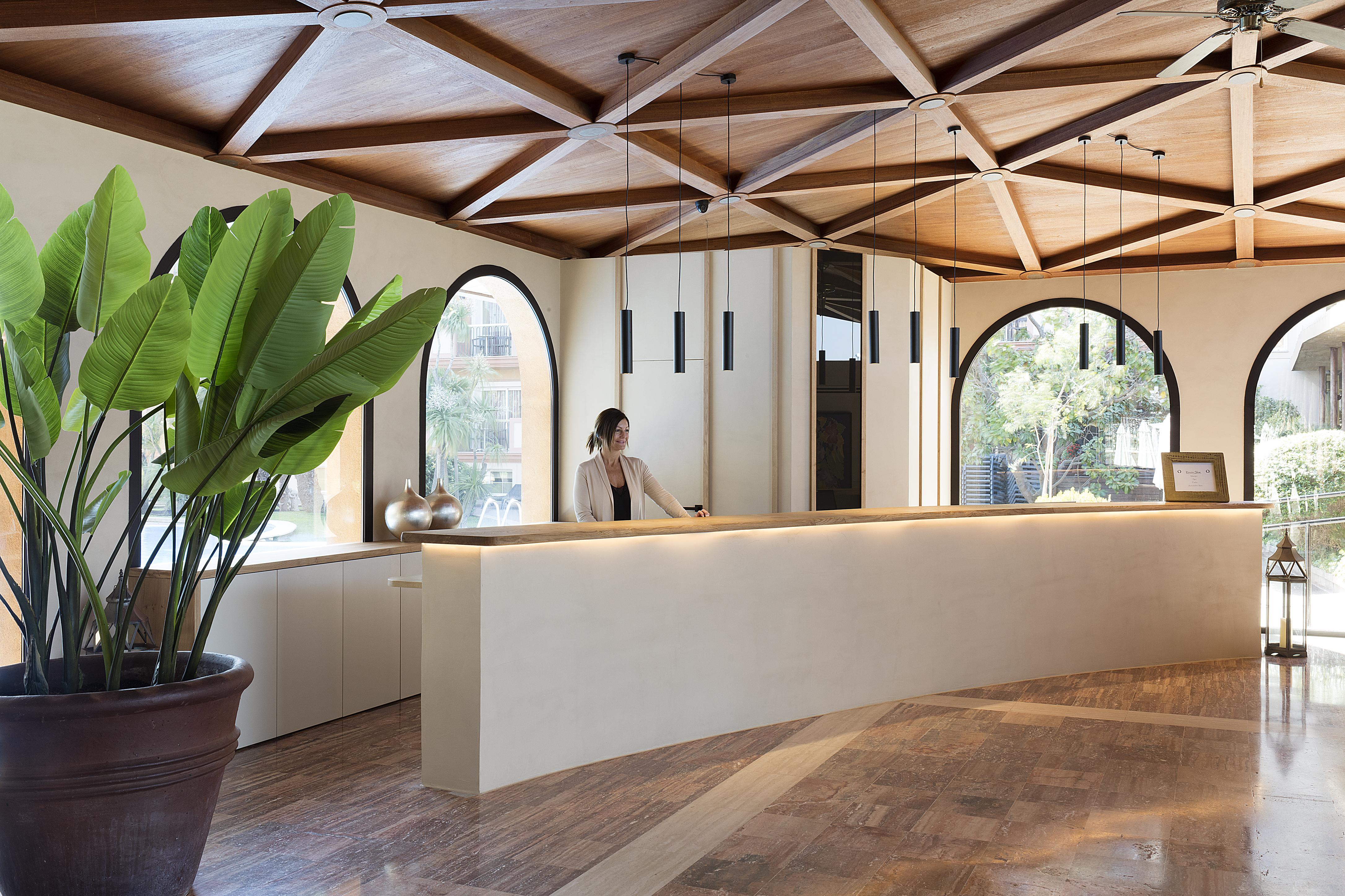 Luna Park Hotel Yoga & Spa 马尔格莱特德玛 外观 照片